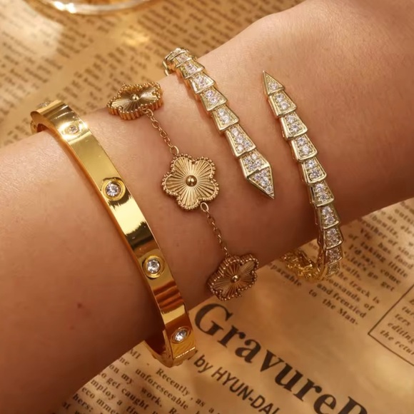 Panthere Serpenti Alhambra Luxury Gold Bracelet Set - Picture 2 of 4